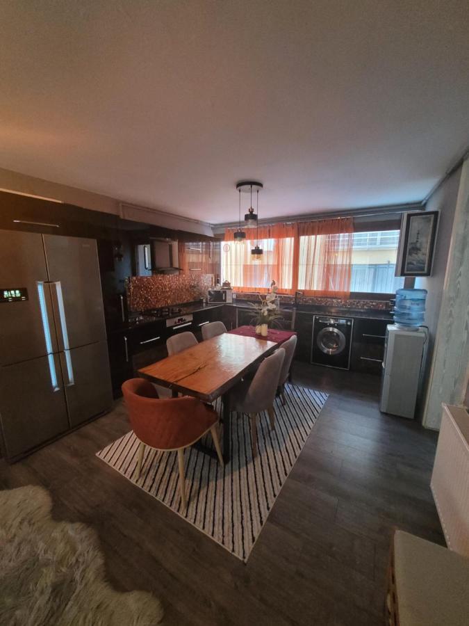 Hayat Apartman Lejlighed Izmir Eksteriør billede